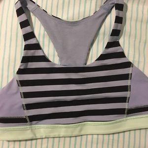 Lululemon sports bra